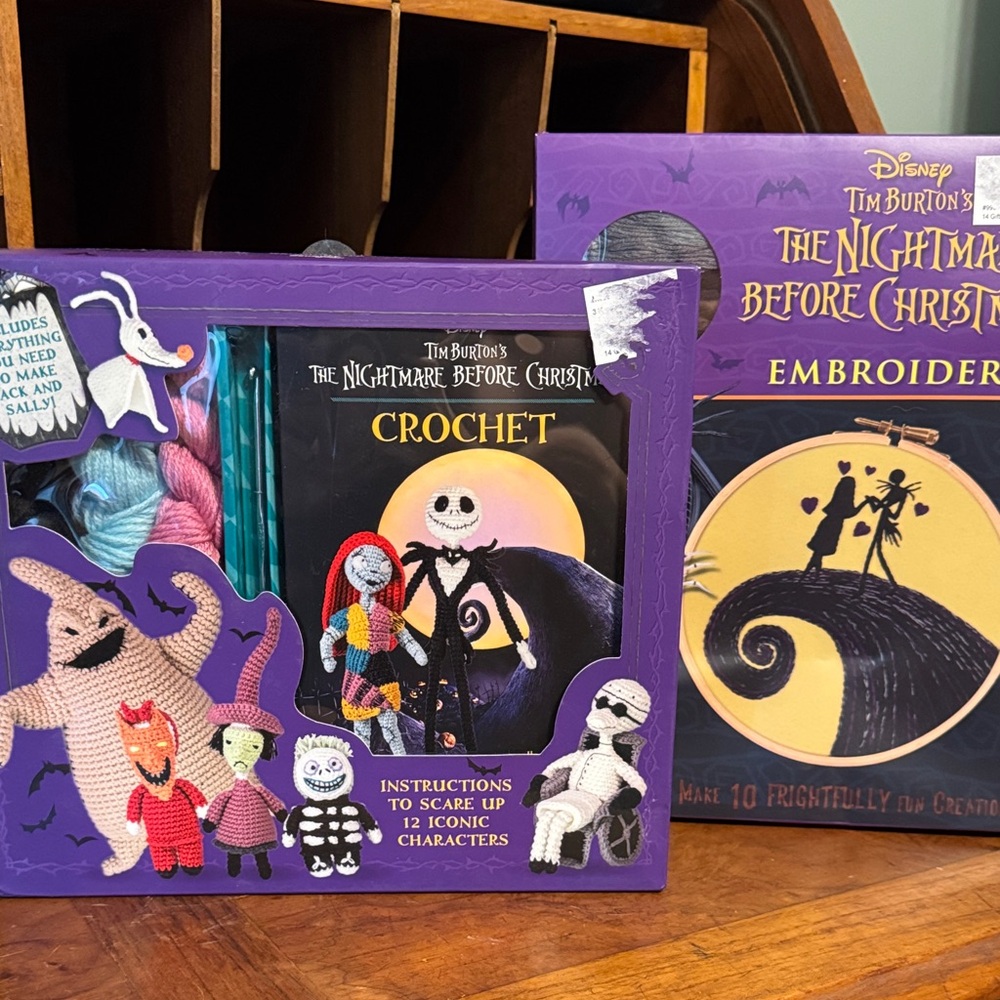 NIB 2p Disney‎ Tim Burton's The Nightmare Before Christmas Crochet Kit